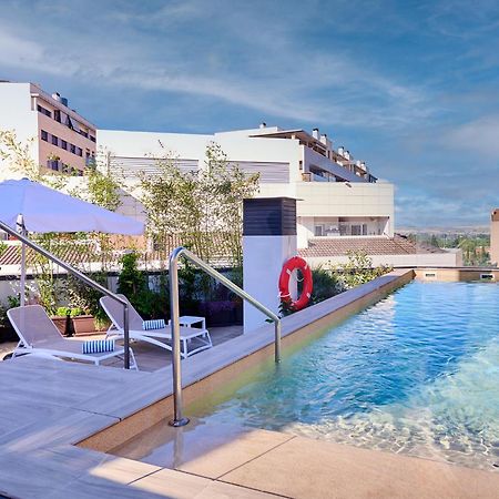 Apartamentos Luna Suites Grenada Zewnętrze zdjęcie