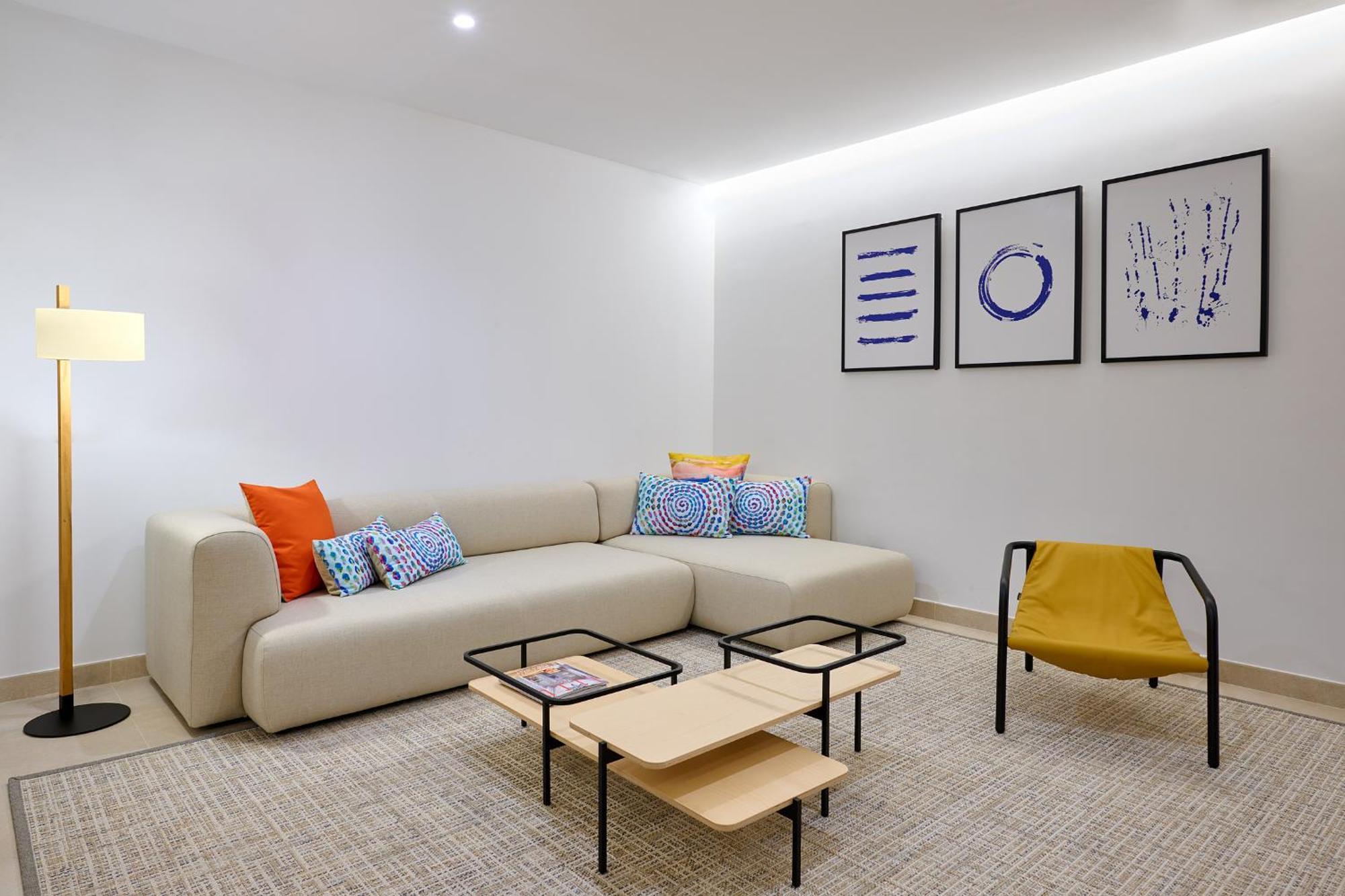 Apartamentos Luna Suites Grenada Zewnętrze zdjęcie