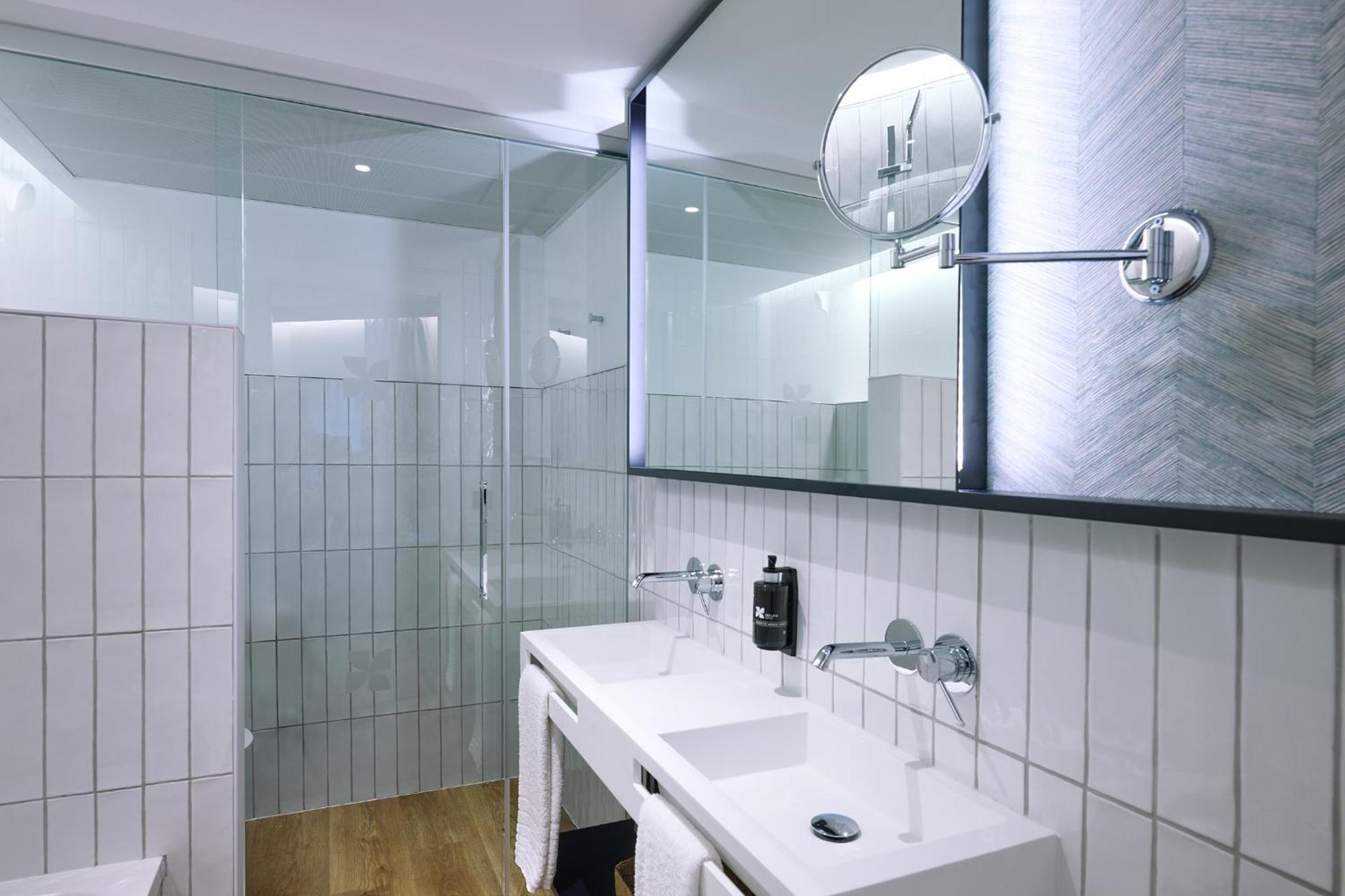 Apartamentos Luna Suites Grenada Zewnętrze zdjęcie