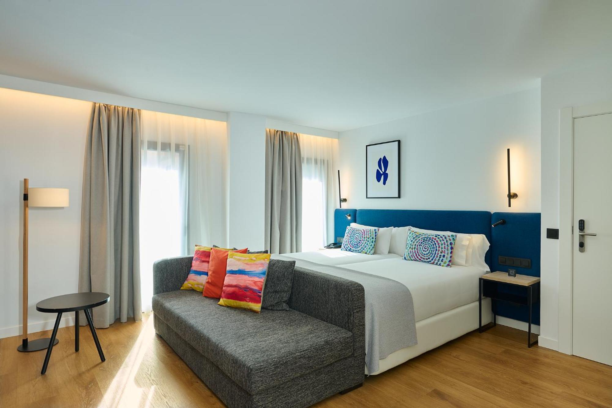 Apartamentos Luna Suites Grenada Zewnętrze zdjęcie