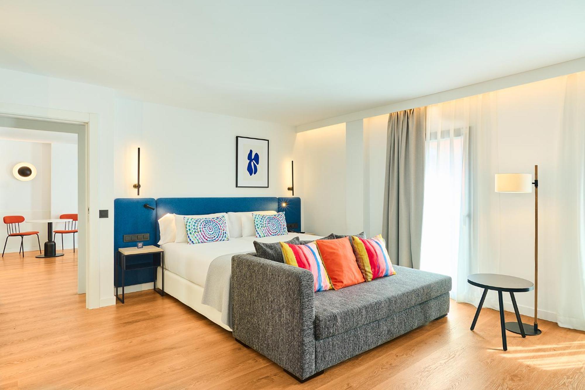 Apartamentos Luna Suites Grenada Zewnętrze zdjęcie